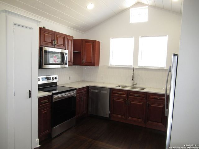 1703 Hays, San Antonio, TX 78202