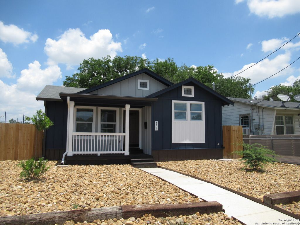 1703 Hays, San Antonio, TX 78202