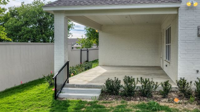 208 Park Villa Lane, Aledo, TX 76008