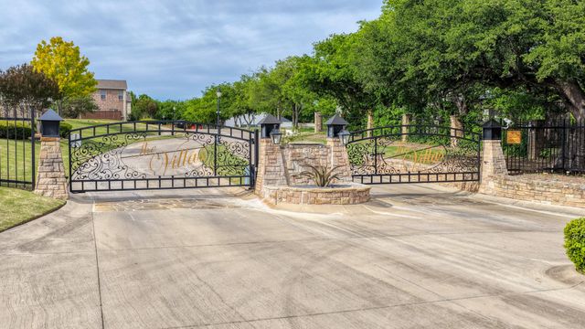 208 Park Villa Lane, Aledo, TX 76008
