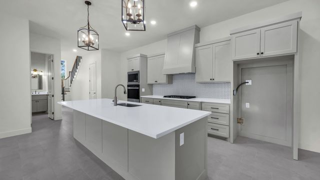 208 Park Villa Lane, Aledo, TX 76008