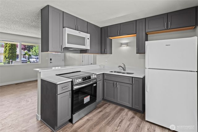 17407 E 11th Ave, Spanaway, WA 98387