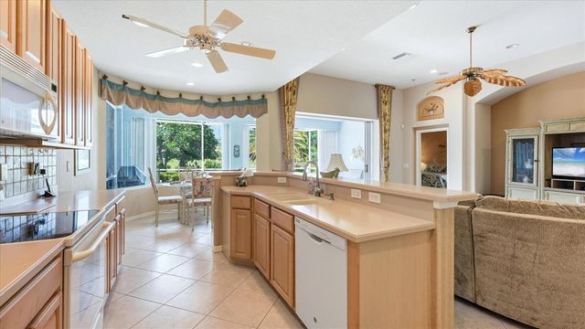 5704 WHITE JASMINE WAY, North Port, FL 34287