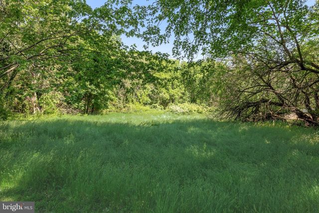 2848 MENANTICO RD, Vineland, NJ 08361