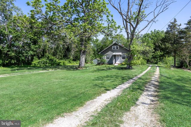 2848 MENANTICO RD, Vineland, NJ 08361