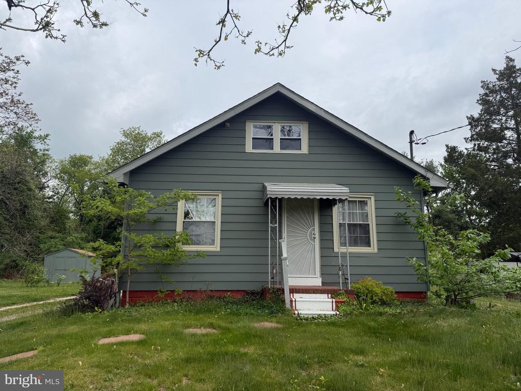 2848 MENANTICO RD, Vineland, NJ 08361