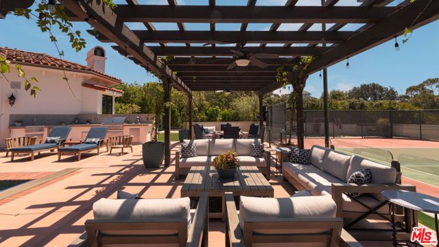 28820 Grayfox Street, Malibu, CA 90265