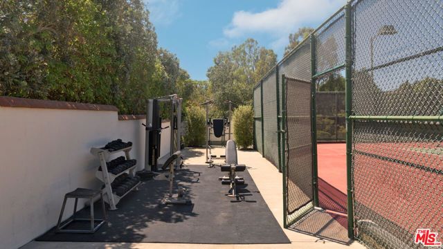 28820 Grayfox Street, Malibu, CA 90265