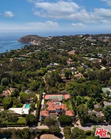 28820 Grayfox Street, Malibu, CA 90265