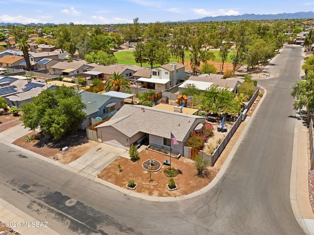 2596 W Firebrook Road, Tucson, AZ 85741