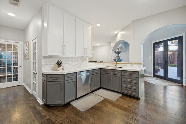 5318 Denton Drive, Dallas, TX 75235