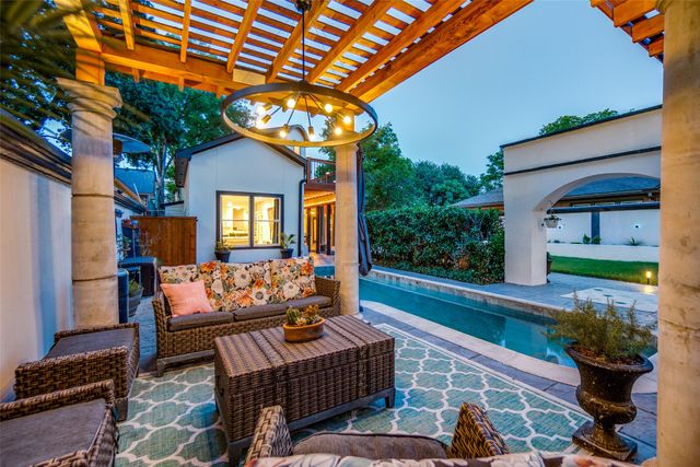 5318 Denton Drive, Dallas, TX 75235
