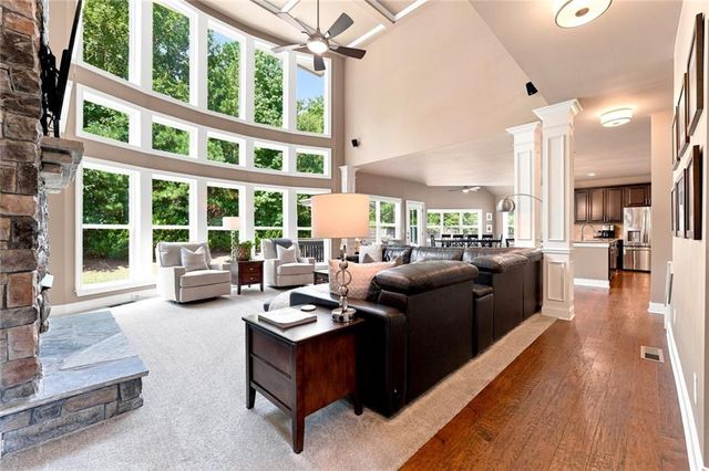 180 Lakestone Parkway, Woodstock, GA 30188