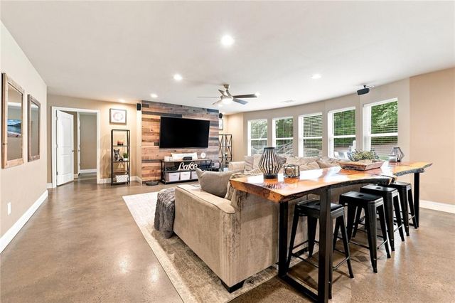 180 Lakestone Parkway, Woodstock, GA 30188