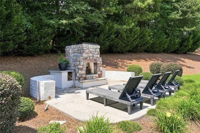 180 Lakestone Parkway, Woodstock, GA 30188