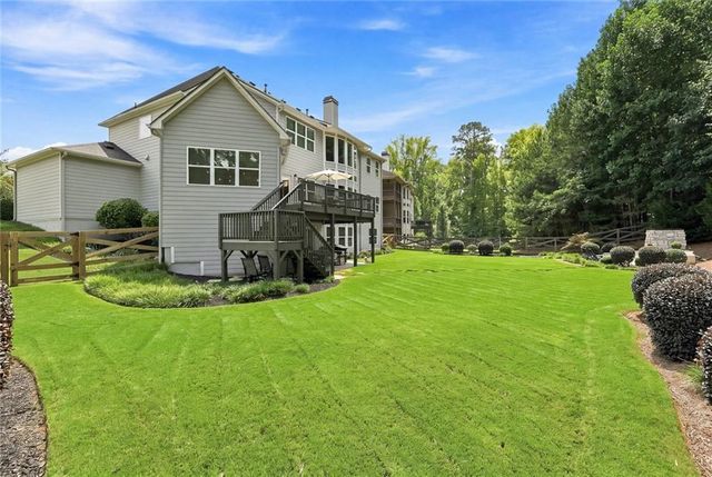 180 Lakestone Parkway, Woodstock, GA 30188