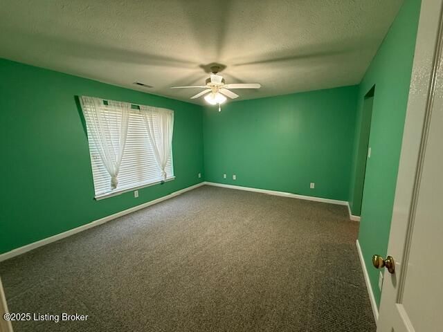 7608 Autumn Pointe Dr, Louisville, KY 40214