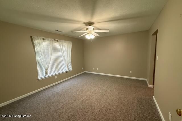 7608 Autumn Pointe Dr, Louisville, KY 40214