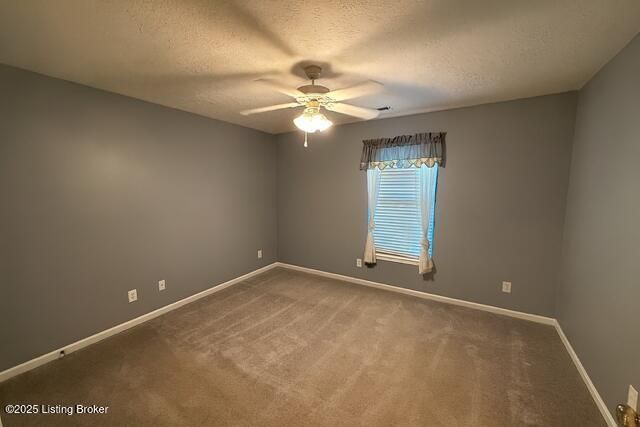 7608 Autumn Pointe Dr, Louisville, KY 40214