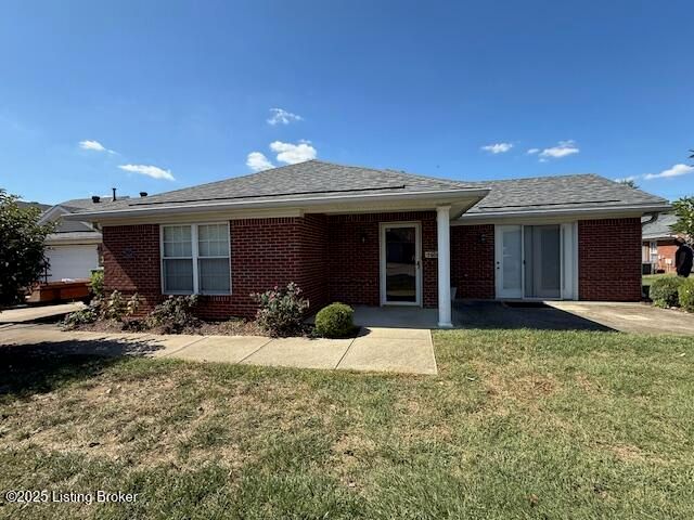 7608 Autumn Pointe Dr, Louisville, KY 40214