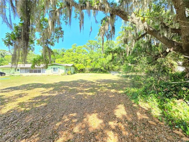 144 N Elm Street, Fellsmere, FL 32948