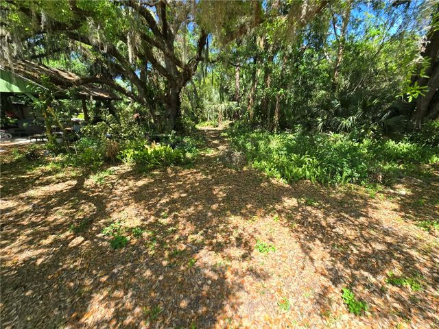 144 N Elm Street, Fellsmere, FL 32948