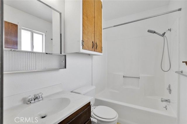 16463 Solvang Avenue, Victorville, CA 92394