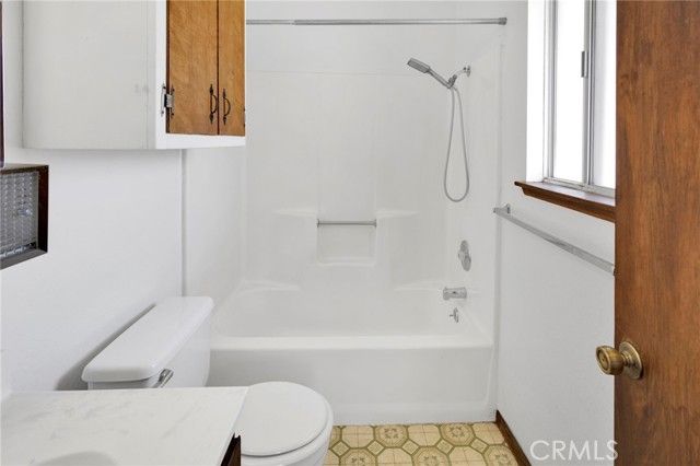 16463 Solvang Avenue, Victorville, CA 92394