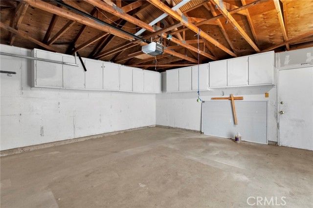 16463 Solvang Avenue, Victorville, CA 92394