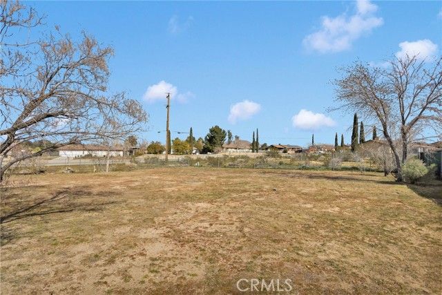 16463 Solvang Avenue, Victorville, CA 92394