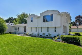 1106 North Path Drive, Wheaton, IL 60187