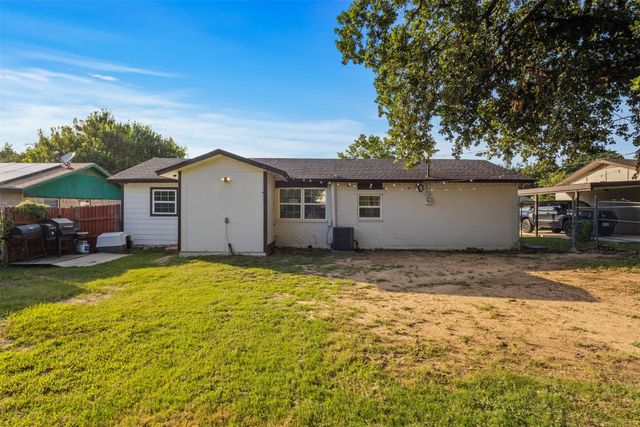 1418 Briarwood Drive, Mesquite, TX 75149