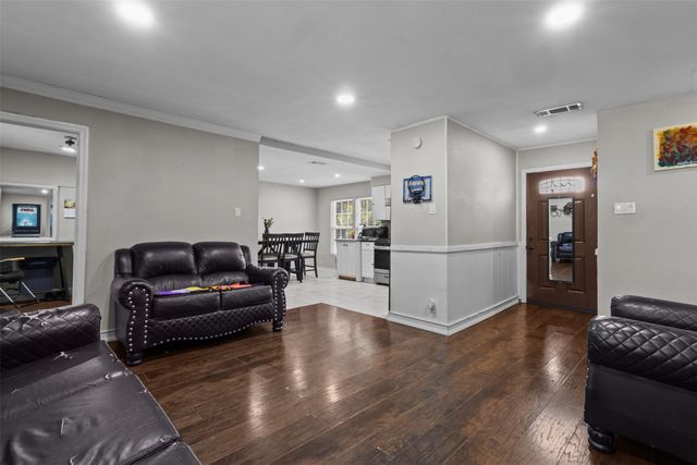 1418 Briarwood Drive, Mesquite, TX 75149