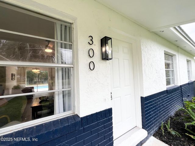 300 E LATTIN Street, Hastings, FL 32145