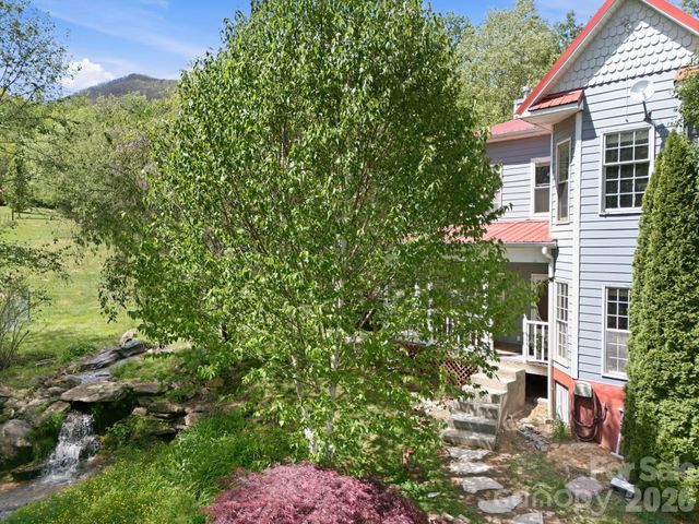2225 Bald Creek Road, Clyde, NC 28721