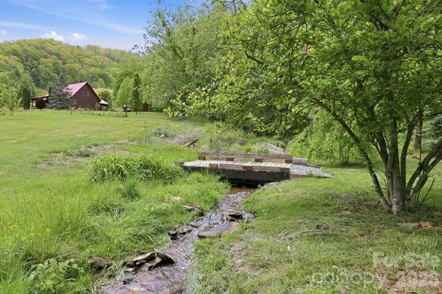 2225 Bald Creek Road, Clyde, NC 28721