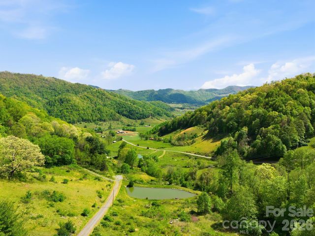 2225 Bald Creek Road, Clyde, NC 28721