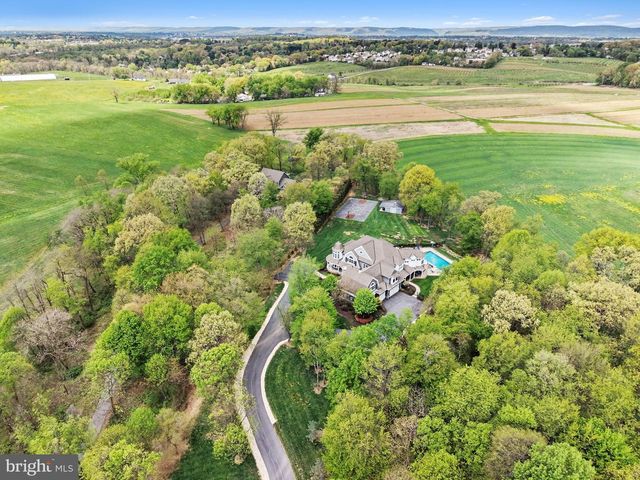 710 LONGVIEW DR, Middletown, PA 17057