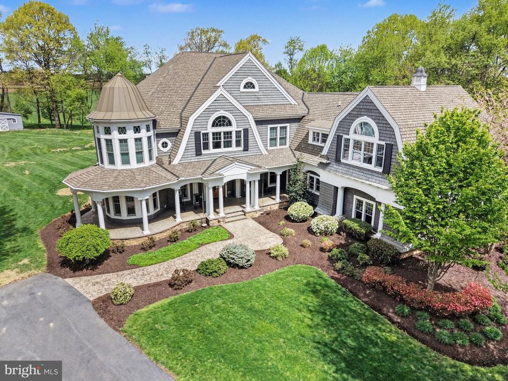 710 LONGVIEW DR, Middletown, PA 17057