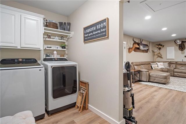 311 Blue Water Dr, Portland, TX 78374