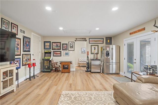 311 Blue Water Dr, Portland, TX 78374