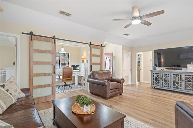 311 Blue Water Dr, Portland, TX 78374