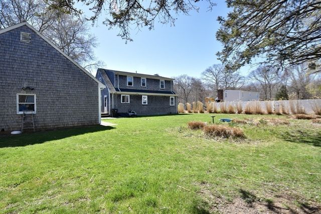 33 Terry Drive, Dartmouth, MA 02748