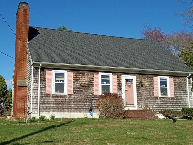 33 Terry Drive, Dartmouth, MA 02748