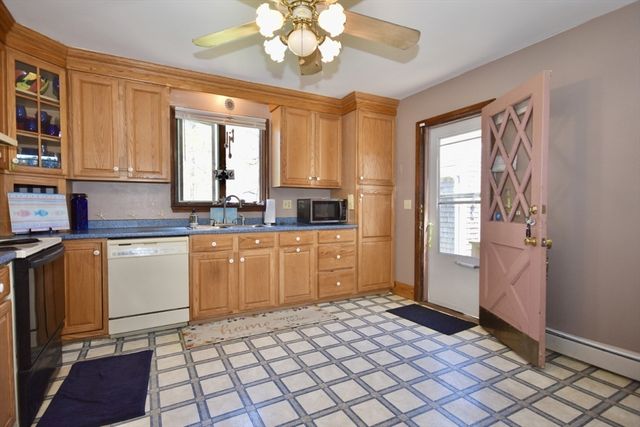 33 Terry Drive, Dartmouth, MA 02748
