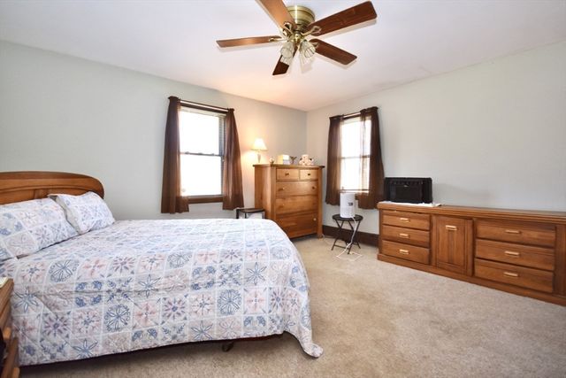 33 Terry Drive, Dartmouth, MA 02748