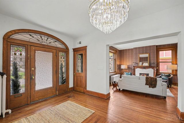 3051 Fairfield Avenue, Cincinnati, OH 45206