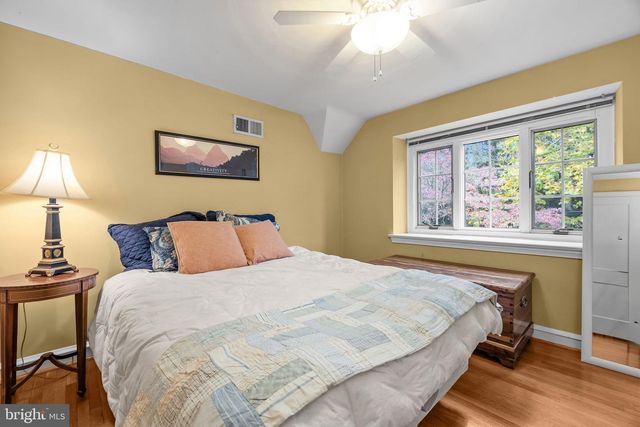 1191 WHEATSHEAF LN, Abington, PA 19001