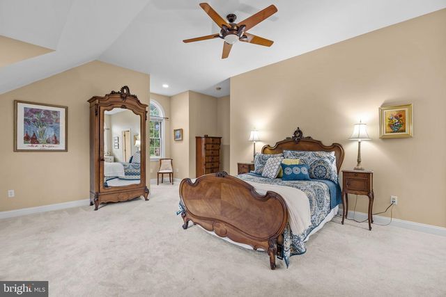 1191 WHEATSHEAF LN, Abington, PA 19001