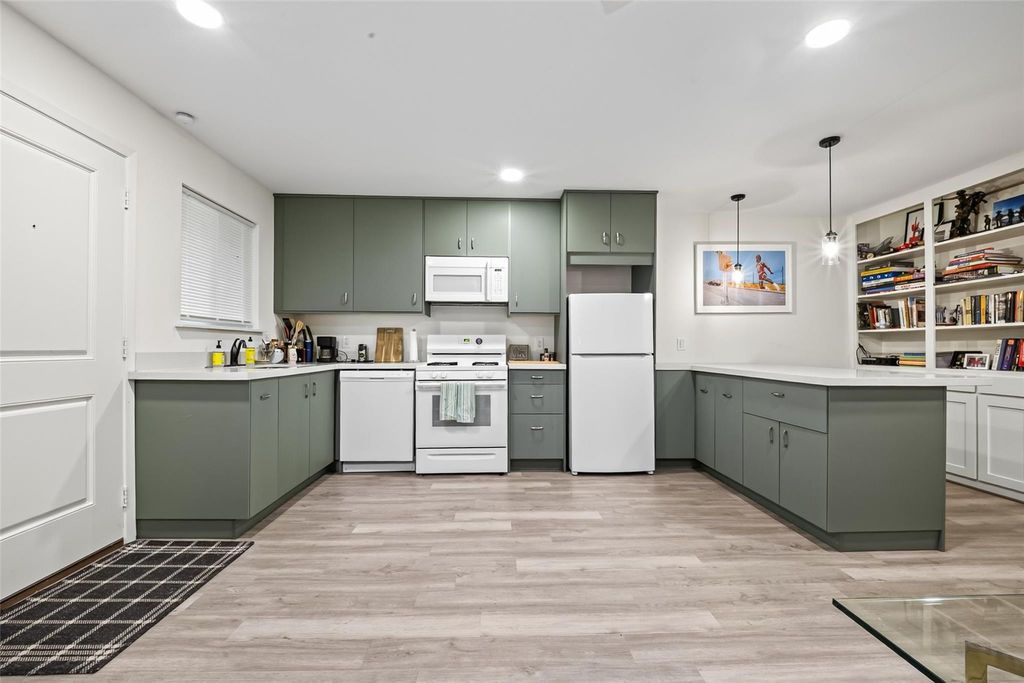 1217 Heights Boulevard 2, Houston, TX 77008
